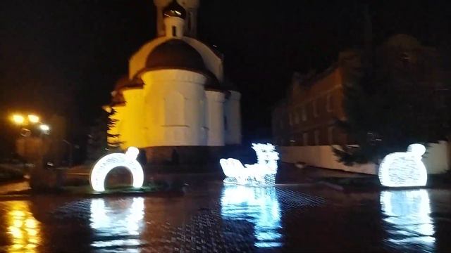 калининградская область, г. Гурьевск. Предновогодний вид ночью! смотреть онлайн