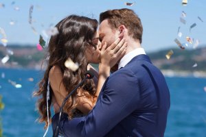 Твоя любовь это так красиво / Эда и Серкан