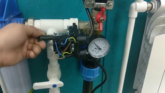 Настройка реле давления насоса за 2 минуты! смотреть онлайн