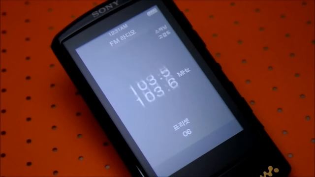 [SONY] A860 MP3 Player : FM Radio UI смотреть онлайн