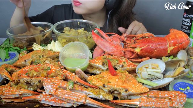 ASMR ROYAL SEAFOOD COMBO ( HAPPY 20/10 ) CRAB , ABALONE , GEODUCK , LOBSTER EATING SOUNDS| LINH-ASM смотреть онлайн