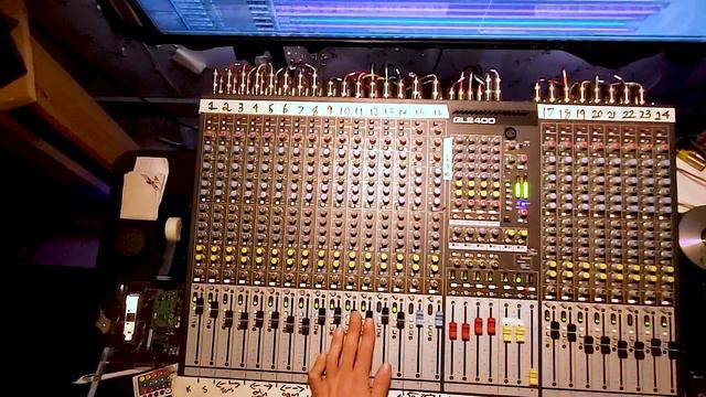 Mixing "Help My Self" - Analog Hybrid Studio. смотреть онлайн