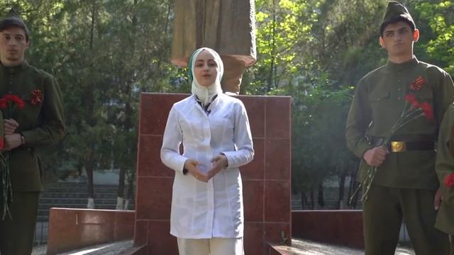 Возложили цветы памятникам медикам героям ВОВ смотреть онлайн