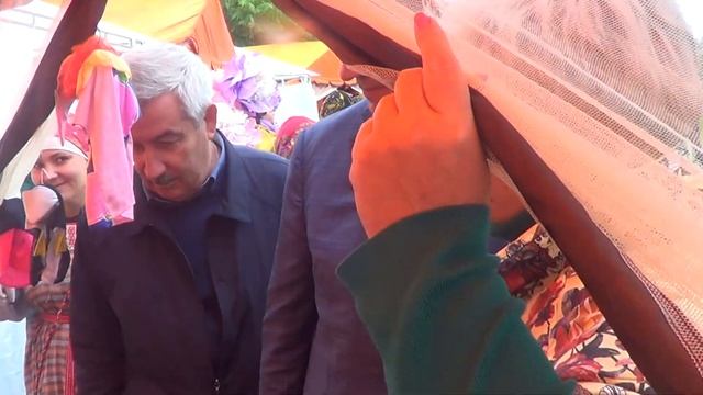 Изготовление куклы из травы. смотреть онлайн