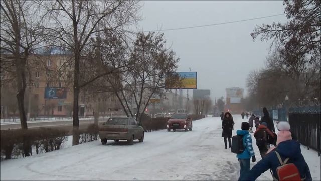 Волгоград ворошиловский район 130 школа езда по тротуару 19 01 2018 смотреть онлайн