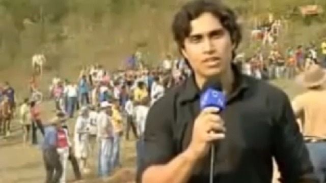 Индийского репортера задавила кабыла смотреть онлайн