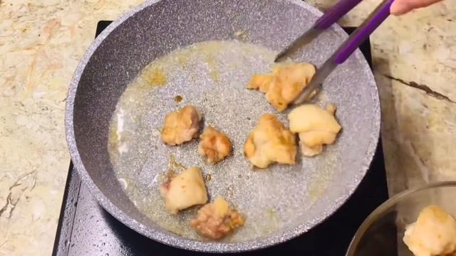 Курица в сливочно-сырном соусе / Chicken in cream cheese sauce смотреть онлайн