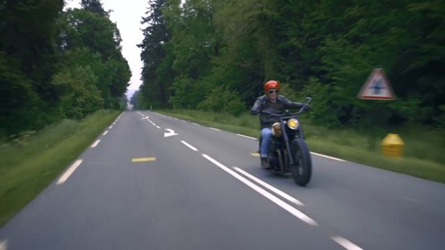 The B-52 Explosive Cocktail - Suzuki GSX1100E [SIMON'S GARAGE] смотреть онлайн