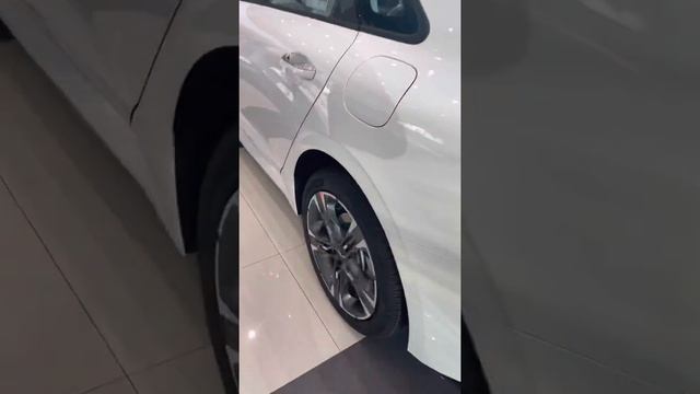 Entrance of kia motars dubai k5 review short смотреть онлайн