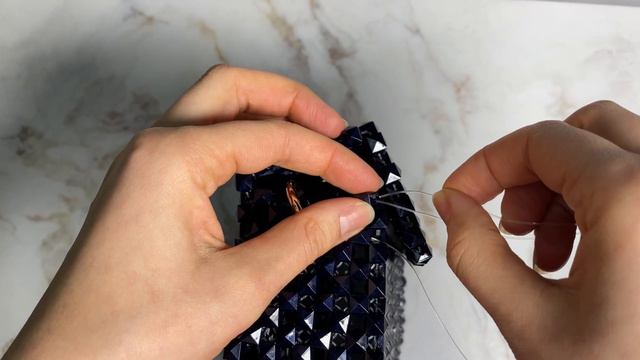 сумка из бусин черная смотреть онлайн