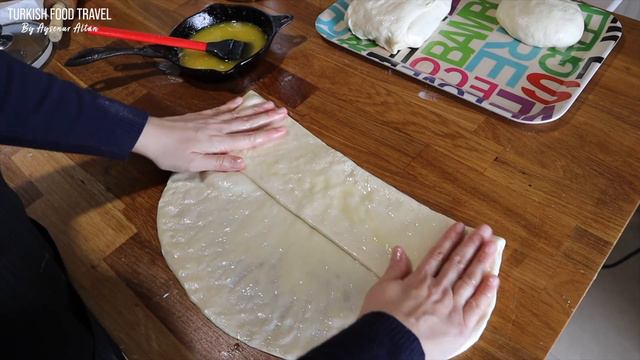 Turkish Katmer 🤩 So Flaky So Good - NO ROLLING PIN JUST YOUR HANDS! смотреть онлайн