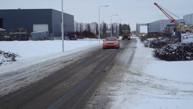 Mercedes SL55 AMG sound! While driving through the snow смотреть онлайн