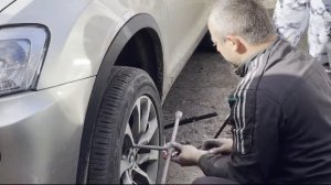 Замена тормозных колодок и датчиков на BMW X3 F25 / Replacing brake pads and sensors on BMW X3 F25