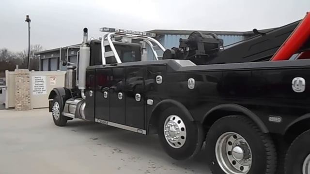 2006 Peterbilt 357 with NEW 2014 Century 9055 смотреть онлайн