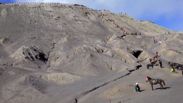 VISIT MOUNT BROMO - EAST JAVA - INDONESIA смотреть онлайн