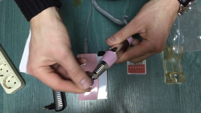 Фрезер портативный для маникюра и педикюра DM-208 смотреть онлайн