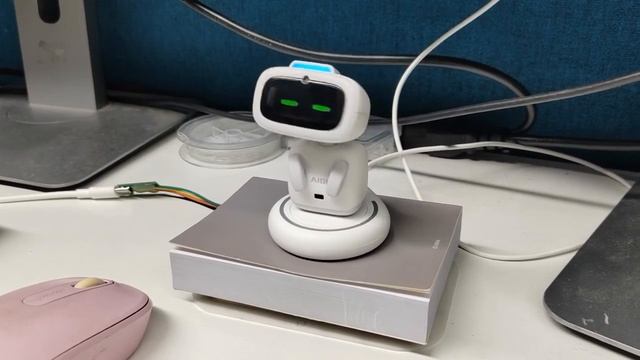 Living.ai представила нового робота Aibi