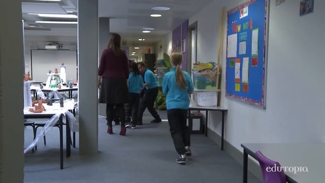 Teaching Wellbeing: Helping Students Tackle Social Issues смотреть онлайн