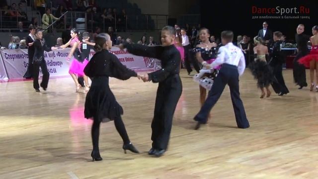 Олейник Леонид - Сапронова Мария, 1/2 Jive смотреть онлайн