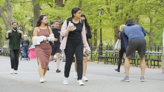 Funny Wet Fart Prank in NYC! DANCE FARTS Galore! смотреть онлайн