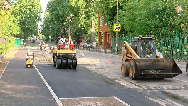 Глава Подольска осмотрел новую стоянку и тротуар у 5-го Лицея смотреть онлайн