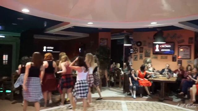 Вечеринка в Рублион (часть 1): Зажигательный танец "ГдеСпасибо", песня на иглице и еще. смотреть онлайн