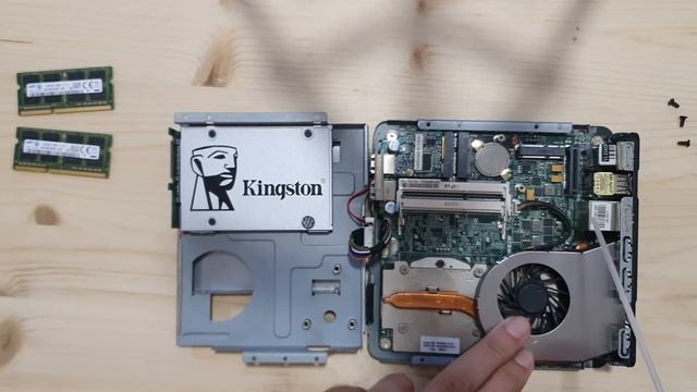 Upgrade RAM MiniPC Fujitsu Esprimo Q900, De 4GB A 8GB #upgradeRAM #repara