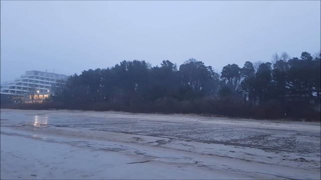 Пляжный коп в юрмале открыт.Количество монет впечатляет. смотреть онлайн