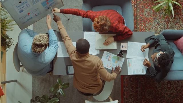 Here's Why You Want A Really Boring Job - How Money Works смотреть онлайн