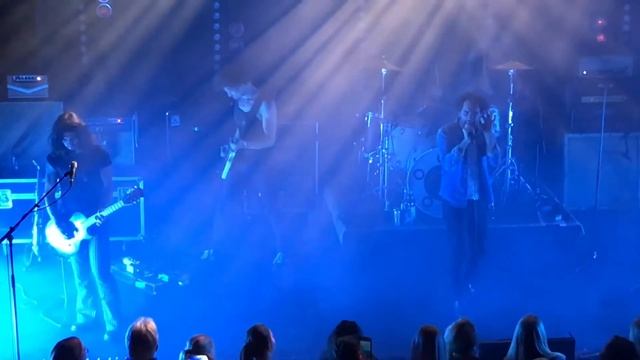 Navarone - Cerberus - live * 09-11-19 Gebr. de Nobel - Leiden смотреть онлайн