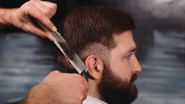 МУЖСКАЯ СТРИЖКА ФИЛИРОВОЧНЫМИ НОЖНИЦАМИ (стрижка а в технике свободной руки) смотреть онлайн