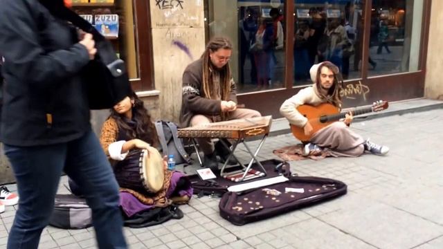 Стамбул. Уличные музыканты смотреть онлайн