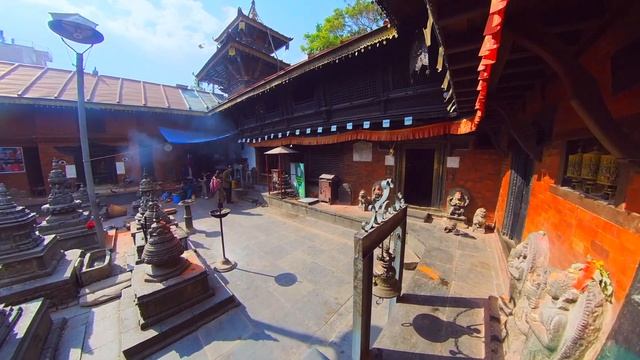 К ЭВЕРЕСТУ НА ВЕРТОЛЁТЕ. КАТМАНДУ С НЕБА. СЕВЕРНЫЙ НЕПАЛ. RUN VISA, RUN! MONKEY TEMPLE. FREAK STREE смотреть онлайн