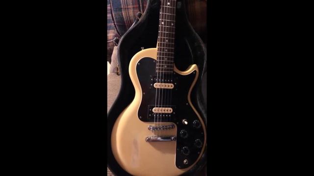 My Mother Humbucking Dilemma & a quick tribute to Bill Withers смотреть онлайн