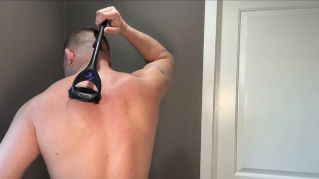 baKblade 2.0 PLUS - Back Shaver for Men смотреть онлайн