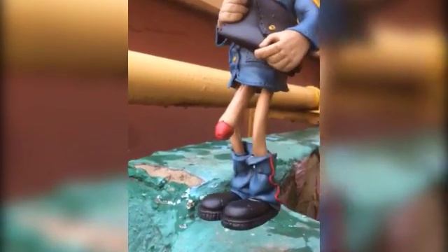 Поделка ЗЭКА)), полковник из хлеба,это надо видеть. смотреть онлайн