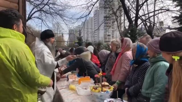 Освящение куличей и пасох в Великую Субботу 2023г смотреть онлайн