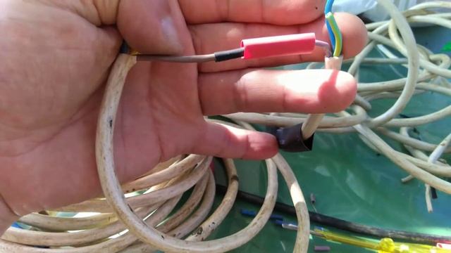 Перегрелся на солнце и неправильно соединил провода. Полезный инструмент для зачистки проводов. смотреть онлайн