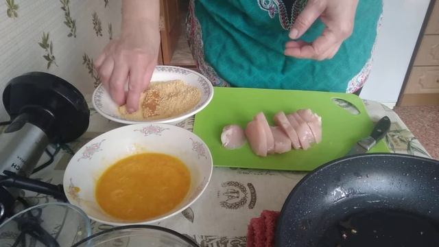 куриные нагетсы в необычной панировке смотреть онлайн