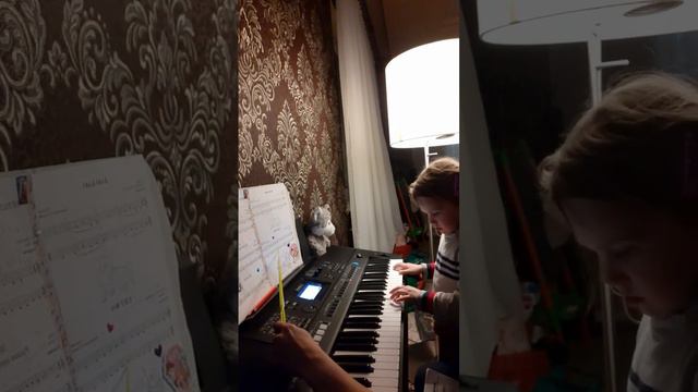 Домашняя работа по музыке .Music homework #музыка #синтезатор #yamaha #music #sintezator смотреть онлайн