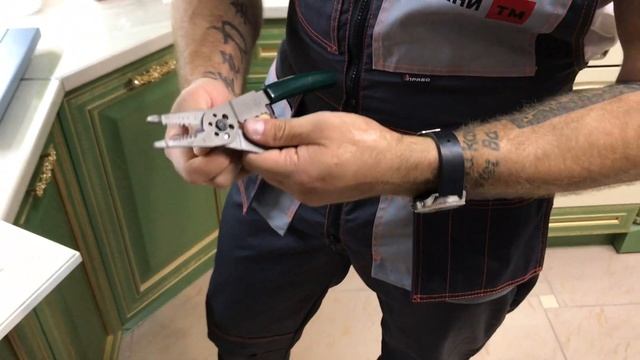 Обязательный инструмент,для сборшика мебели! смотреть онлайн