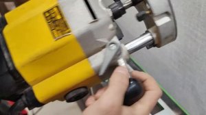 Врезка защелки 57/25 в межкомнатную дверь шаблоном Павла Солдатова.