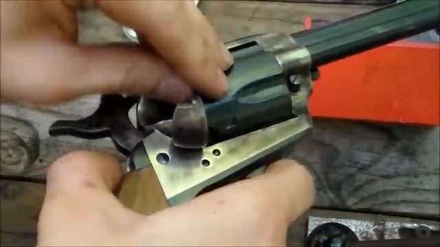 Shooting the Colt 1873 SAA .44 Cap & Ball Revolver смотреть онлайн