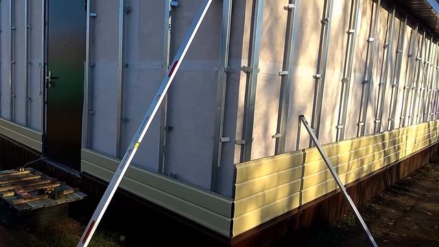 сарай- мастерская своими руками (монтаж металлосайдинга) смотреть онлайн