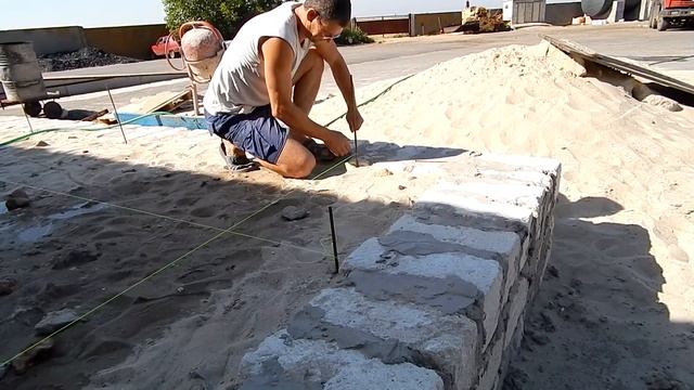 Стяжка пола. Как установить маяки для стяжки. смотреть онлайн