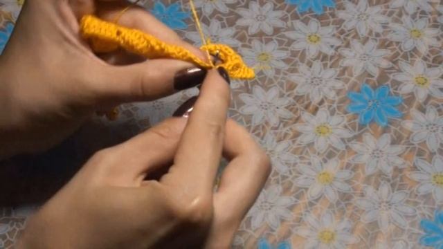 Вязанное пальто на куклу барби.Одежда для кукол крючком. смотреть онлайн