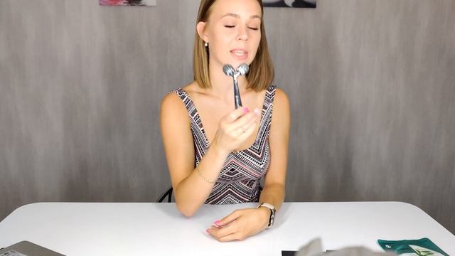 Роликовый массажер для лица || Самомассаж || Лифтинг смотреть онлайн