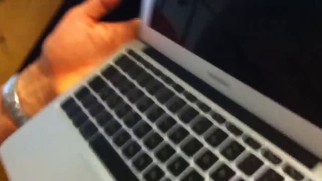 New apple macbook air 11" Unboxing смотреть онлайн