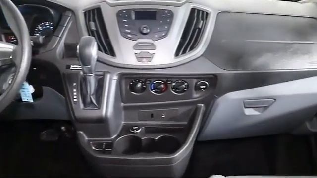 2016 Ford Transit-250 3d Low Roof Cargo Van смотреть онлайн