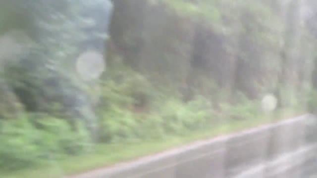 Абхазия: Из автобуса / Общая информация о стране / село Лыхны смотреть онлайн